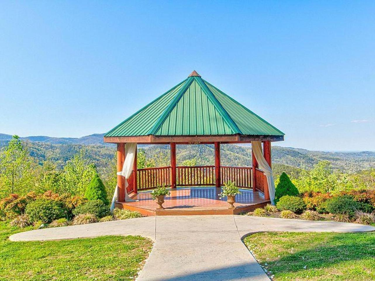 Amazing Views, Pool, Hot Tub, Game Room Севьервилл Экстерьер фото